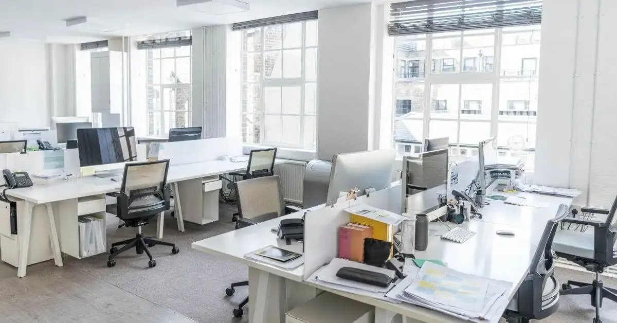 Cordless Blinds for McCordsville Rentals: What's Actually Worth Upgrading